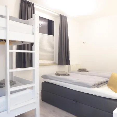 Glamory Pool Sauna Wifi 6 Personen Near Lift Balkon Ps4