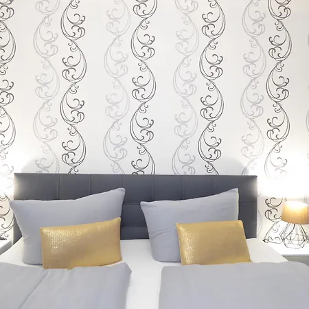 Glamory Pool Sauna Wifi 6 Personen Near Lift Balkon Ps4 Apartman Winterberg