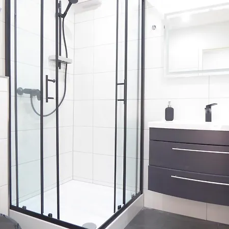 Glamory Pool Sauna Wifi 6 Personen Near Bikepark Balkon Ps4 * Winterberg