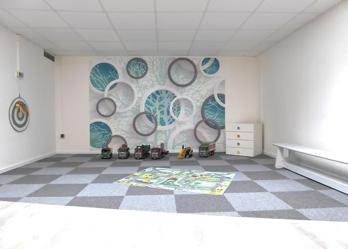 Glamory Pool Sauna Wifi 6 Personen Near Lift Balkon Ps4 Apartment